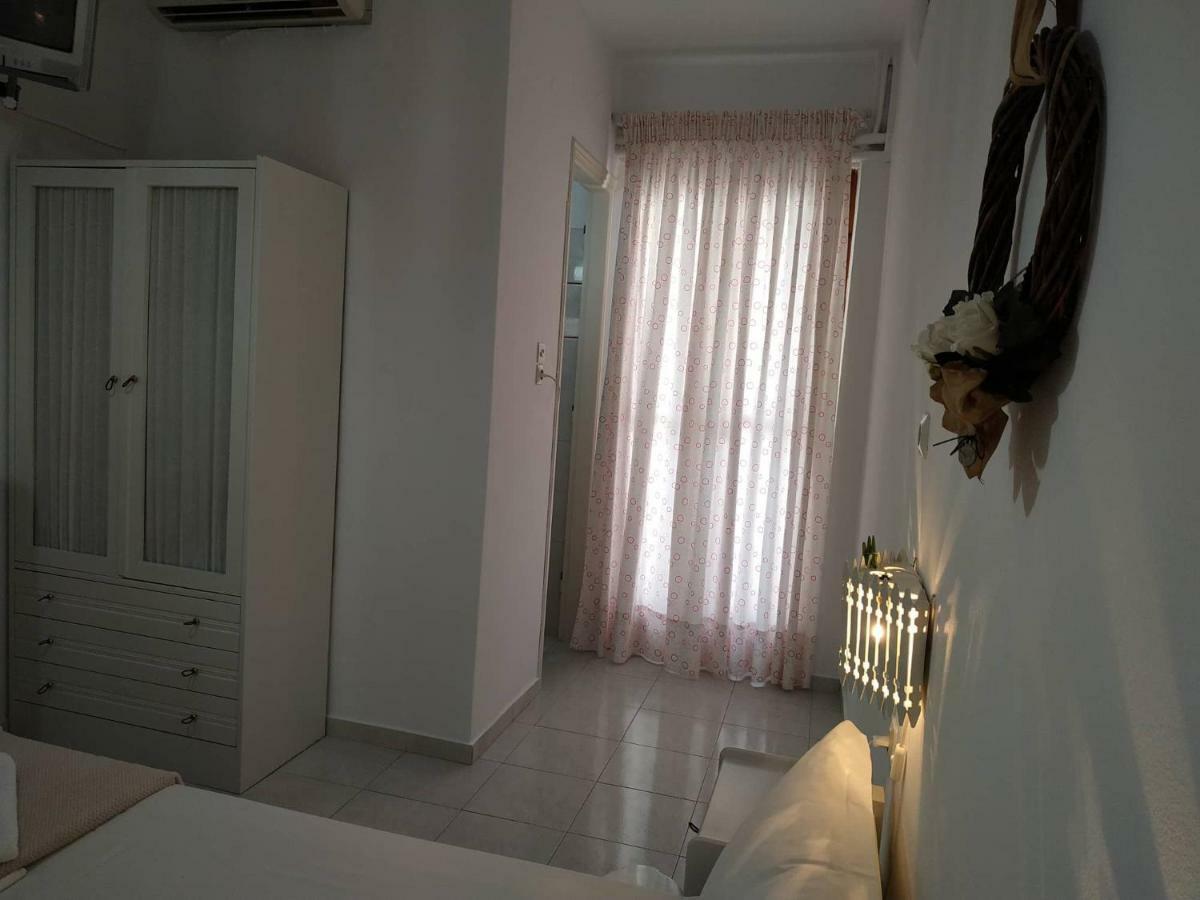 Andreas And Petrinela Rooms Triovászalosz Kültér fotó